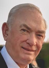 Lester Latham's Instagram, Twitter & Facebook