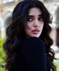 Jeanette Prentice's Instagram, Twitter & Facebook