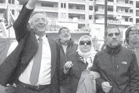 El exapoderado de la fundación sueños compartidos sergio schoklender celebró hoy que la presidenta de las madres de plaza de mayo, hebe de bonafini, algún día esté sentada en el banquillo de los acusados acusada de defraudación, al afirmar que es un cambio frente alguien que. Colocartitulo El Socialista Colocarnumero