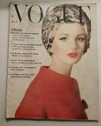 VOGUE Chic Fashion Magazine