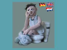 Jetzt stöbern und günstig online kaufen! Puppe Hakeln Auf Toilette Sitzend Diy