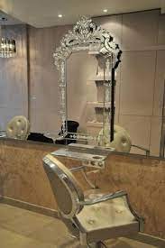 Faites les plein d'idées déco en découvrant tous les autocollants déco coups de cœur des internautes. 28 Idees De Salon Coiffure Salon Salon De Coiffure Deco Salon De Coiffure