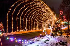 Drive Or Walk Through 4 Million Holiday Lights At Christmas Wonderland In Illinois Christmas Wonderland Holiday Lights Best Christmas Lights