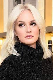 Leighton Meester Is Totally Unrecognizable As A Platinum Blonde Cheveux Coiffure Beaute