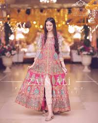 2 941 Likes 5 Comments Zain Ali Photography Zastudios On Instagram Mehndi Night Fajarw Simple Pakistani Dresses Bridal Dress Design Party Wear Dresses