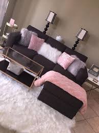 Throw pillow combination ideas these pillow combinations for brown couch will instantly make your space feel comfy and cozy. Best Throw Pillows For Brown Couches Infinite Sushi