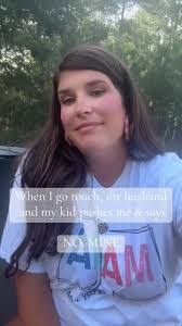 Sarah Stringfellow's Instagram, Twitter & Facebook