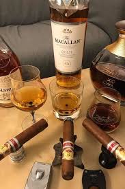Epingle Sur Cigare Et Whisky