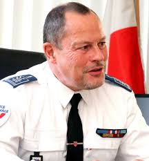 sécurité arrivée de michel klein, directeur du grand-est. Une nouvelle  formation en Roc pour les CRS