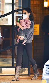 Hilaria Baldwin Steps Out With One Of Her Babies In Nyc After Adding Sixth Child To Her Brood Daily Mail Online
