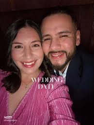 Capture Your Wedding Memories with Stunning Selfies 🤳