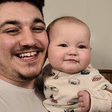 Danny Florian's Instagram, Twitter & Facebook