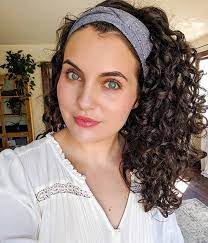 The Secret To Pretty Next Day Curls Curly Hair Styles Curly Hair Routine Natural Curls Hairstyles