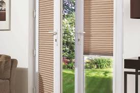 L'espace disponible pour installer le moteur (i.e. 29 Facons Geniales D Habiller Vos Fenetres Chasseurs D Astuces