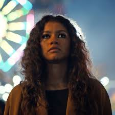 Grandi attori per un'incursione nella commedia all'italiana. Euphoria On Hbo Review