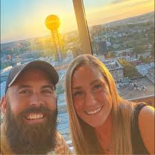 Danielle Lowry (@dk.lowry2020) • Facebook, Connect with friends