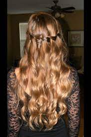 Pin By Kelli Smithgall On Gorgeous Hairstyles Cool Hair Tips Hair Styles Graduation Hairstyles Grad Hairstyles