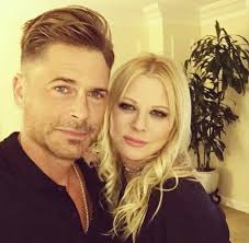 GALERIE: Nejkrásnější synové hollywoodských celebrit. Kdo je podobný  rodičům a kdo ne?