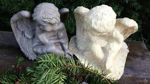 Anleitung Eine Betonfigur Selber Giessen So Geht Es Betonfiguren Figur Gartenfiguren