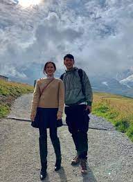 About two years ago, son ye jin's instagram handle treated her fans and followers with a picture of the two sharing a fun moment with each other. Crash Landing On You Stars Maintain They Are Only Close Friends The Independent Singapore News