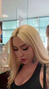 Abonne-toi pour découvrir des collabs passionnantes