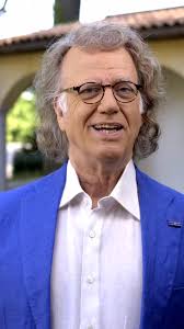 Viva Olympia! My orchestra and I wish all athletes from all over the world  much success at the 2024 Olympic Games in Paris! 🎉🥇🥈🥉🎉