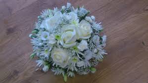 A thoughtful gift for busy new mums and dads, our new baby flowers are a gorgeous way to welcome a little bundle of joy into the world! Funeral Flowers Bristol Florist Cala S Flowers