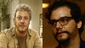 O beijo grego era uma prática comum na grécia antiga. Ator Posta Beijo Na Boca De Wagner Moura Em Forma Protesto Tnh1