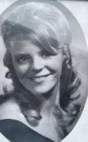 Debbie Ames's Instagram, Twitter & Facebook