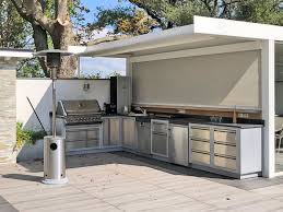 Verlegen sie doch einfach den kochplatz nach draußen und bauen sie eine küche im outdoorkuche gemauert mit gasgrill und monolith grill outdoor. Outdoorkuche Rostock
