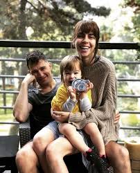 Az evvel kızı yatırırken 'uyuyan güzel'i anlatıyordum. Melis Isiten I Sinirlendiren Yorum Son Dakika Magazin Haberleri