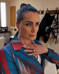 𝐏𝐨𝐥𝐢𝐬𝐡𝐞𝐝 𝐛𝐲 𝐀𝐦𝐛𝐞𝐫 𝐒𝐭𝐮𝐝𝐞𝐫