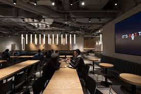 This Mcdonald S In Hong Kong Is The Classiest We Ve Seen So Far New Interior Design Restaurant Lounge Design