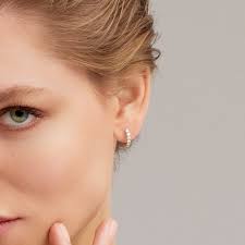 Round Cut Diamond Huggie Hoop Earrings in White Gold