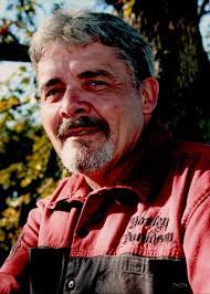 Gary Stearman's Instagram, Twitter & Facebook