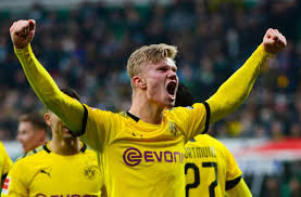 Borussia dortmund striker erling haaland is a terrifying presence to any opposition, standing at 6'4. Erling Haaland Scores Again As Borussia Dortmund Beat Werder Bremen