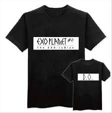 Bahkan ia selalu terlihat cocok dan bagus mengenakan pakaian apapun. Gambar Desain Kaos Exo Kerabatdesain
