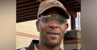 Essynce Moore and her mom, Starr Barrett