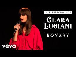 C'est un coin perdu sur l'atlantique c'est exotique (c'est exotique) c'est un coin secret sous les palmiers c'est fantastique. Clara Luciani Youtube