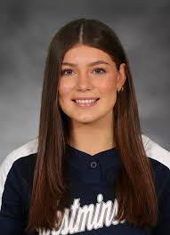 Alexis Yates's Instagram, Twitter & Facebook