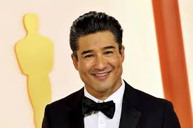 Mario Lopez to receive a star