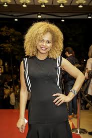 Mais caros os mais vendidos os melhor avaliados data de lançamento título: Conceicao Queiroz Erro De Jornalista Da Tvi Resulta Em Queixa Da Embaixada De Angola