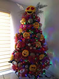 Pin By Tania Hdz De Quiroga On Emoji Christmas Tree Emoji Christmas Tree Emoji Christmas Holiday Decor