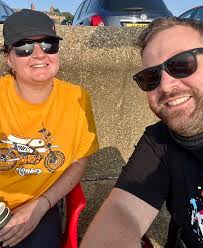 Family movie night 🍿🎬 They made it 10 minutes in. New record. 👏🤣”