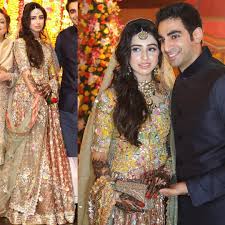 Sunday Times On Instagram A Dreamy Mehndi Jora By Deenarahmanofficial Filled With I Pakistani Bridal Wear Pakistani Bridal Couture Pakistani Formal Dresses
