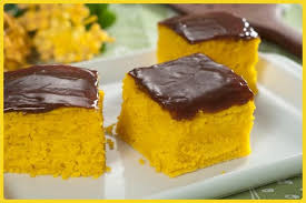 http://comerbemdonabenta.blogspot.com/2014/08/receitas-edu-guedes-bolo-de-cenoura-com.html