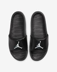Claquette Jordan Break Nike Fr Modele rare rupture partout dans cette taille claquette air max 90 slide rose/gris modele ete 2020. claquette jordan break