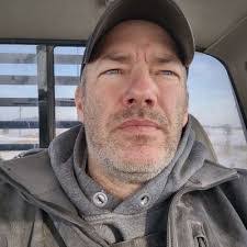 Ben Yetter's Instagram, Twitter & Facebook