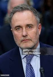 Robin Vince's Instagram, Twitter & Facebook