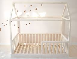 Shop Kinder Traumhauser Das Kinder Holzhaus Als Gemutliches Hausbett Kinder Zimmer Kleinkind Madchen Zimmer Kinderschlafzimmer